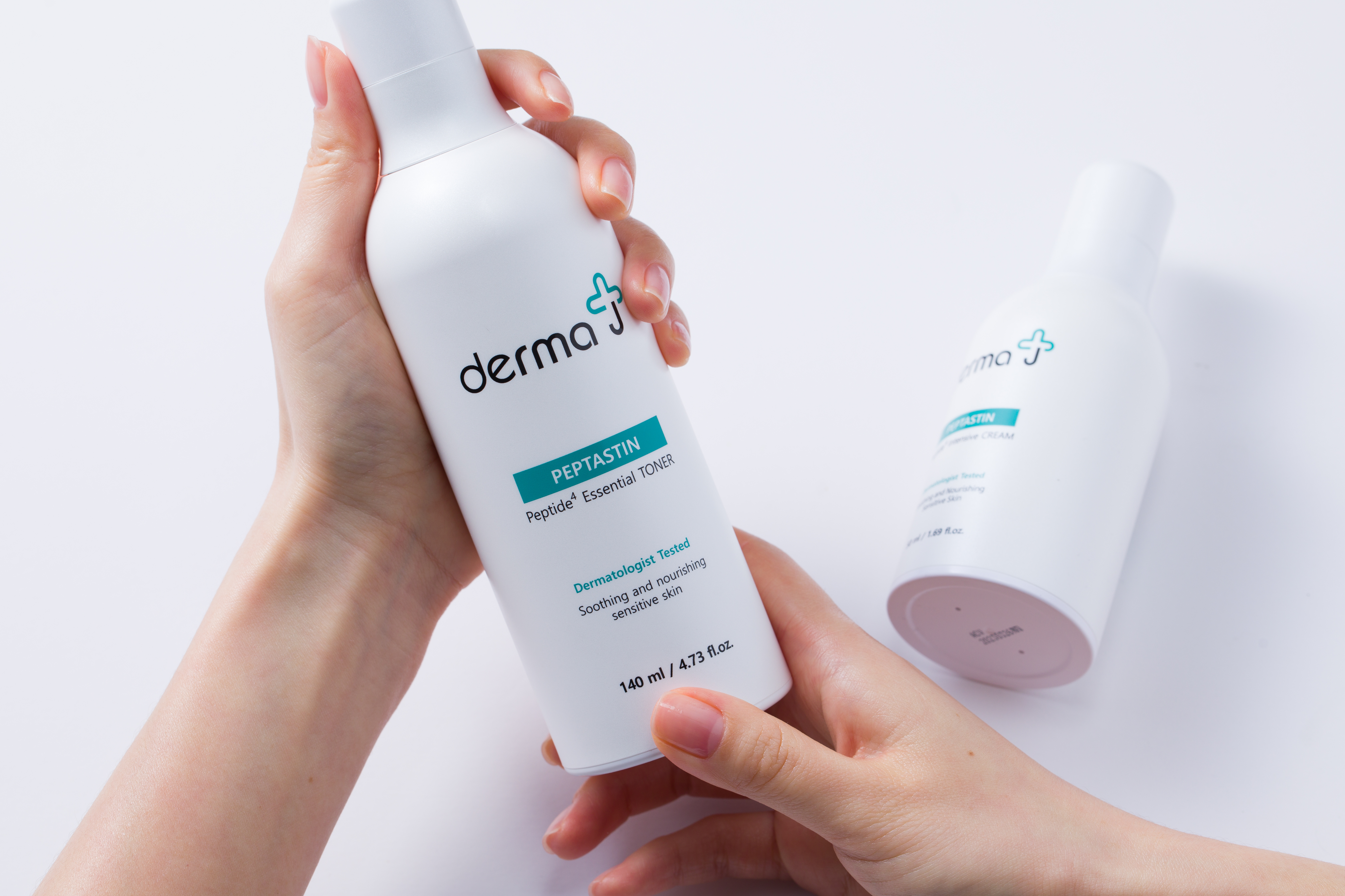 에센셜 토너 140ml
